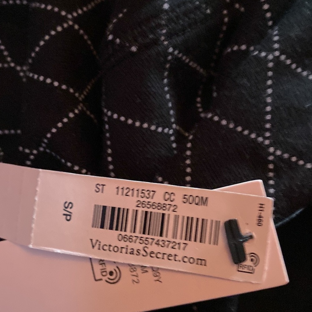 Love cloud flare leg leggings by Victoria’s Secret OnPoint